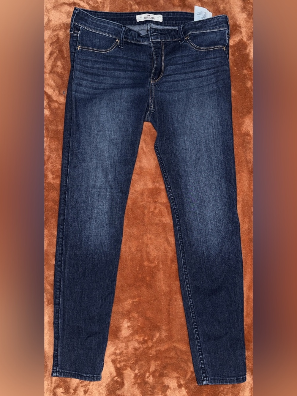 Hollister Women's Skinny Jeans in Dark Blue Wash size 9s